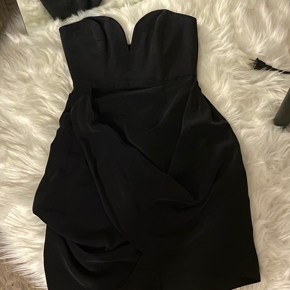zimmermann black strapless dress Tahari Women's Black Gold Metallic Textured Sleeveless Sheath Dress Sz